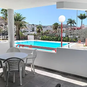 pool-cardenal.in-canary-islands.com/